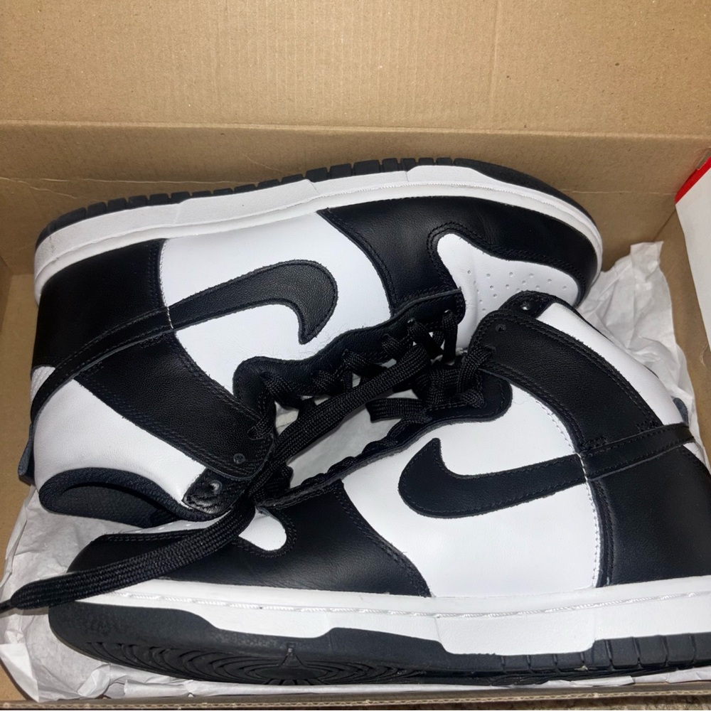 Women’s Nike Dunk High